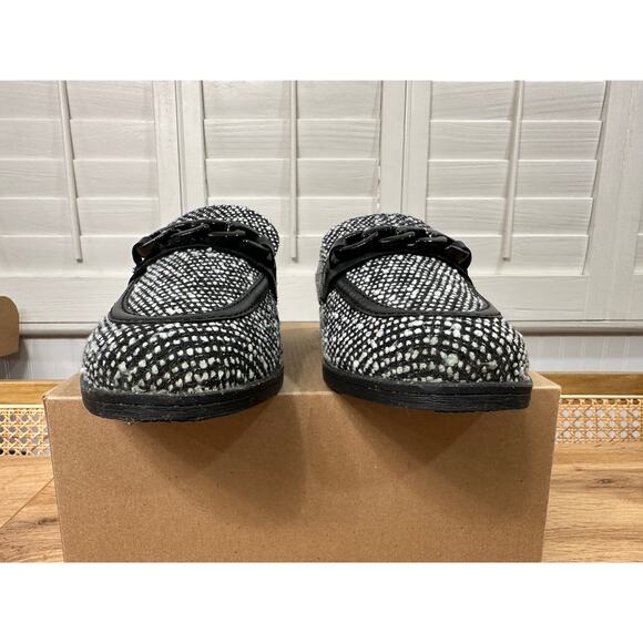 Cole Haan Stassi Chain Tweed Loafers Black & White Tweed Size 10 NWOB Preppy - Picture 6 of 13
